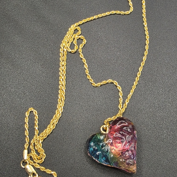 Multicolor Heart Resin CC Pendant Necklace – Gold-Tone Rope Chain - Picture 4 of 7